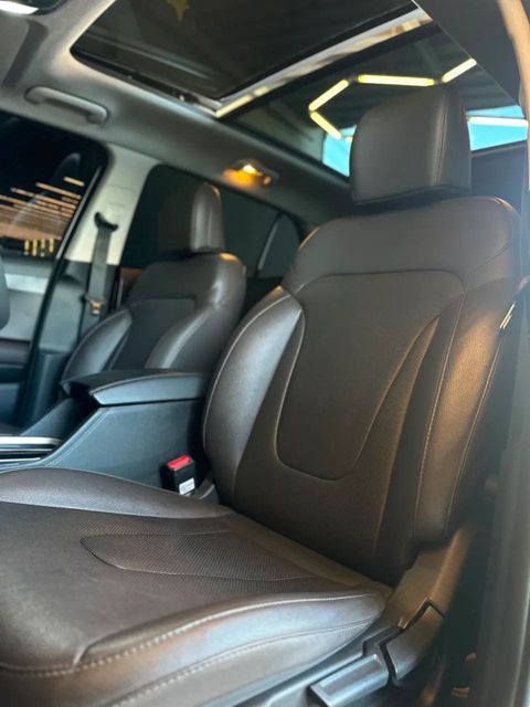 Hyundai Creta, bancos dianteiros