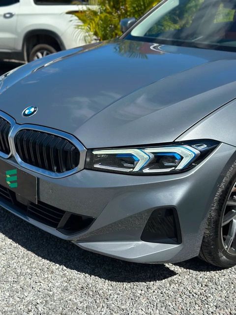 BMW 320i, detalhe da carroceria
