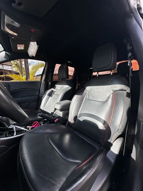 Fiat Toro, bancos dianteiros