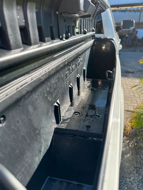 Ram 3500, caçamba (foto 14 de 19)