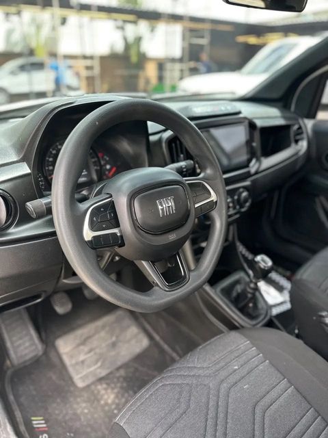Fiat Strada, painel e volante