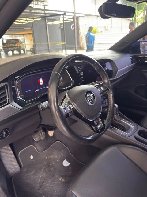 Volkswagen Jetta, painel e volante (foto 10 de 13)
