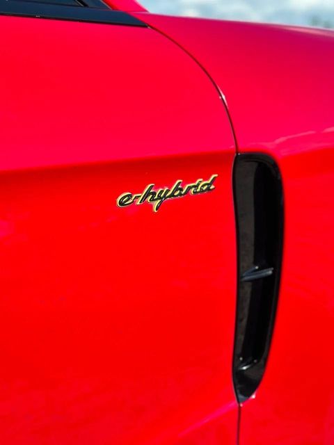 Porsche Panamera, emblema (foto 15 de 20)