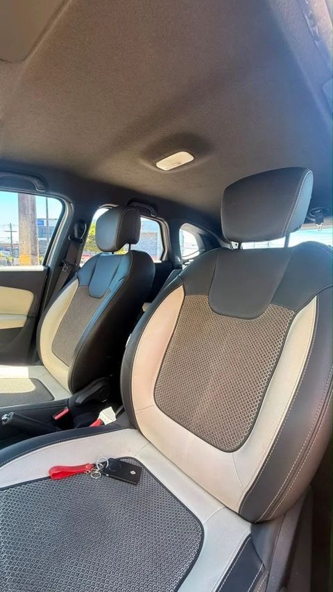 Renault Captur, bancos dianteiros