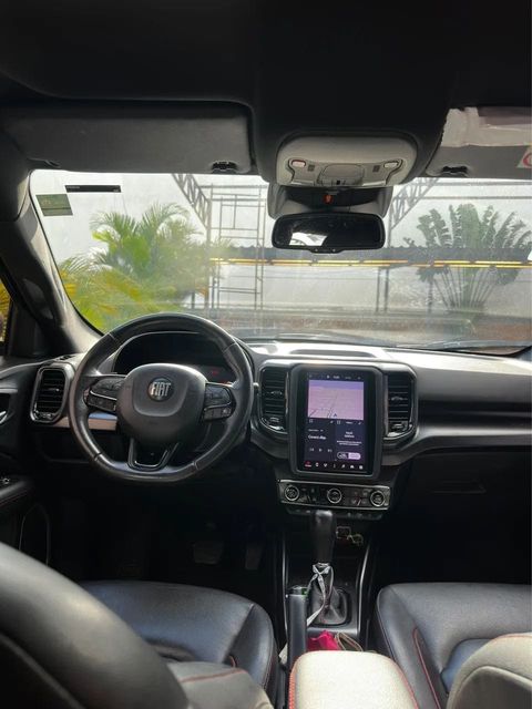 Fiat Toro, painel e volante