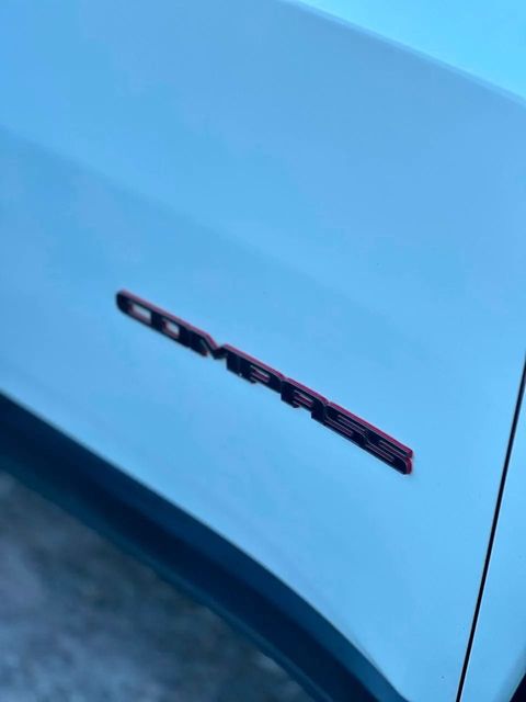 Jeep Compass, emblema (foto 16 de 17)