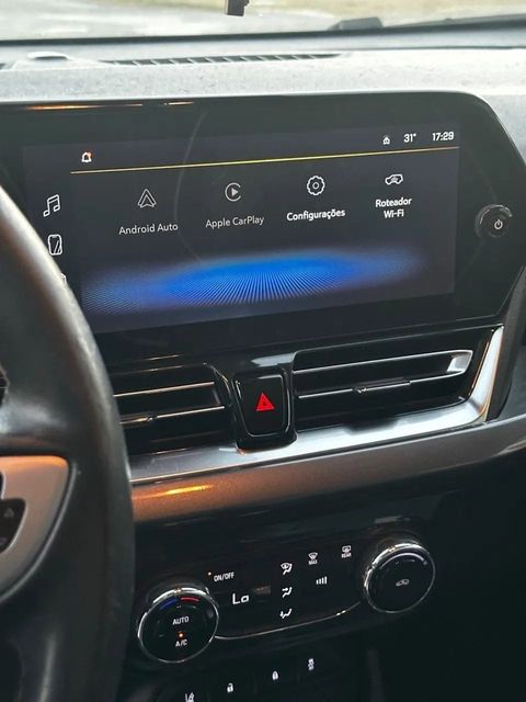 Chevrolet Spin, central multimídia e comandos do painel