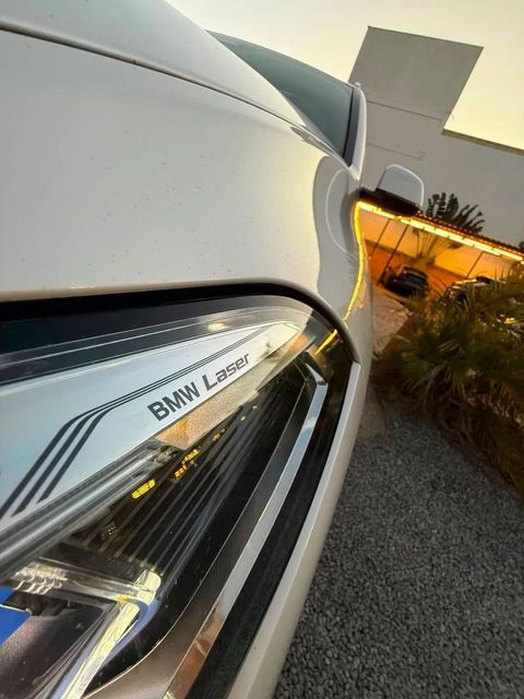 BMW X5, farol dianteiro
