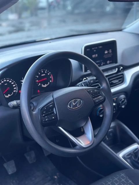 Hyundai HB20, painel e volante