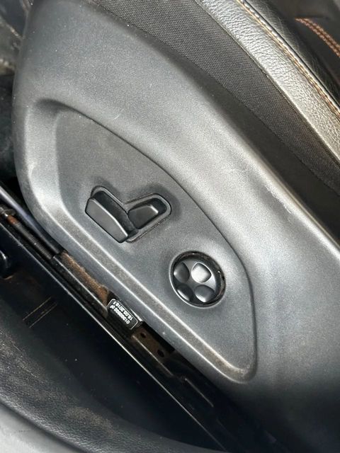 Fiat Toro, comandos de ajuste do banco