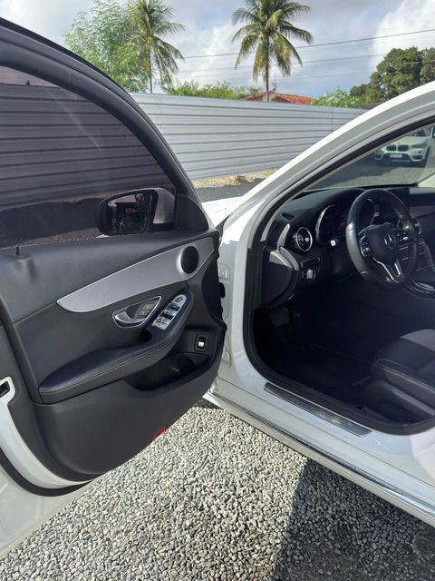 Mercedes-Benz C 180, painel da porta