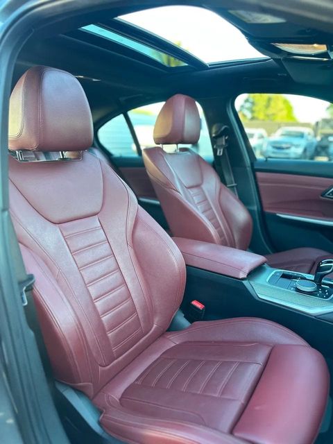 BMW 320i, bancos dianteiros (foto 9 de 12)