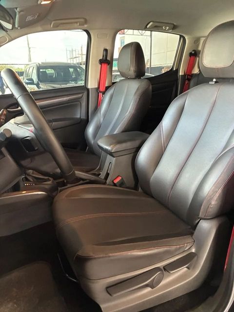 Chevrolet S10, bancos dianteiros