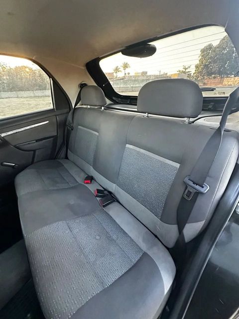Chevrolet Celta, bancos traseiros
