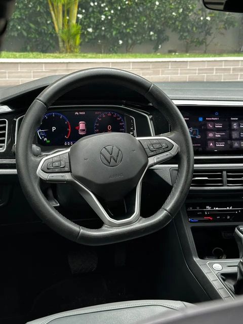 Volkswagen Nivus, volante e quadro de instrumentos