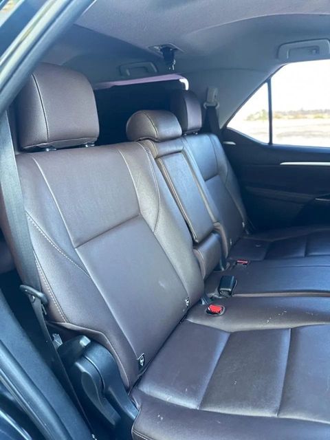 Toyota Hilux SW4, bancos traseiros