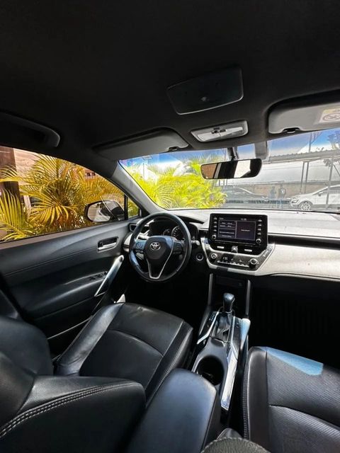 Toyota Corolla Cross, vista do interior