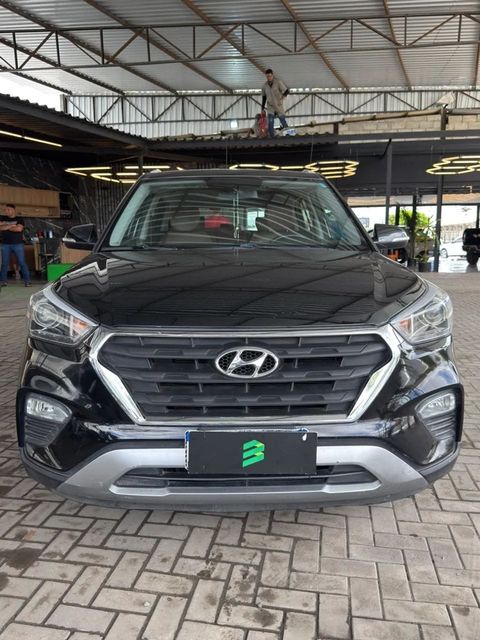 Hyundai Creta na cor preta, vista de frente (foto 4 de 9)