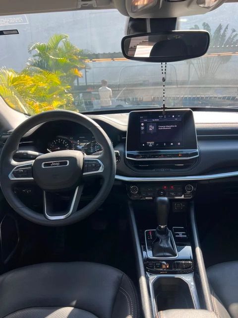 Jeep Compass, painel e volante (foto 14 de 18)