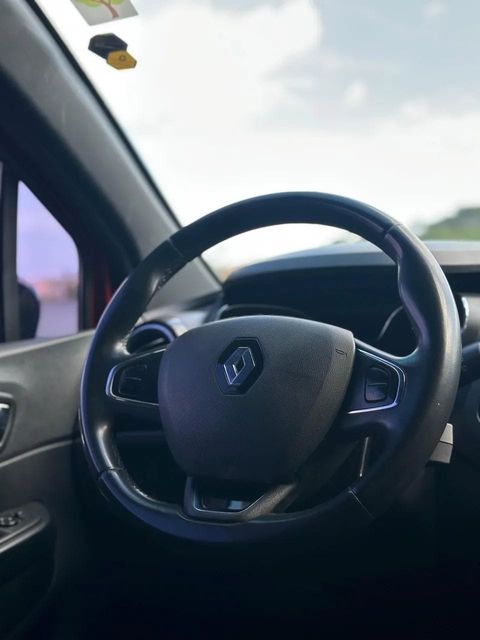 Renault Captur, volante e quadro de instrumentos
