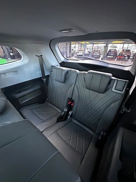 Chery Tiggo 8, bancos traseiros (foto 11 de 18)