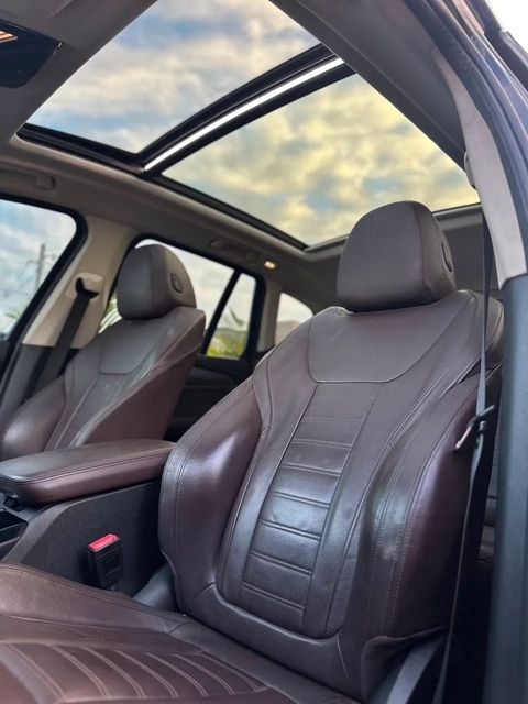 BMW X3, bancos dianteiros