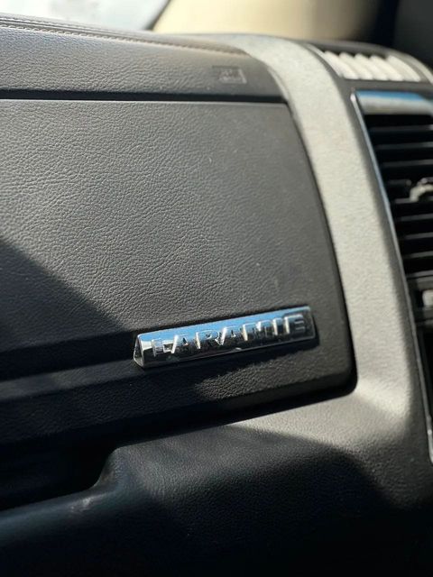 Dodge Ram 2500, emblema (foto 18 de 20)