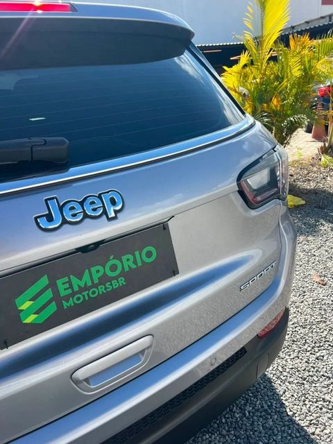 Jeep Compass, detalhe da carroceria