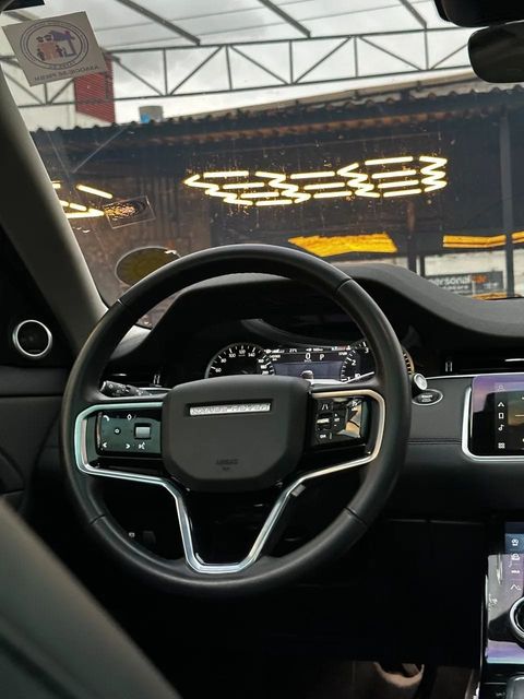 Land Rover Range Rover Evoque, volante e quadro de instrumentos