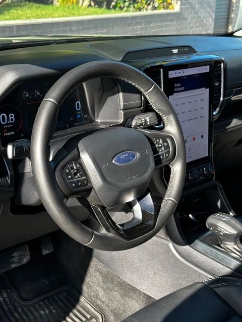 Ford Ranger, painel e volante