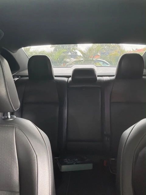 Volkswagen Jetta, bancos traseiros