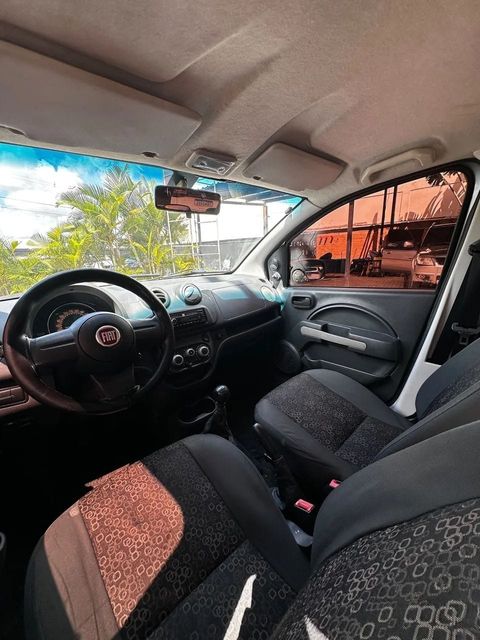Fiat Uno, vista do interior