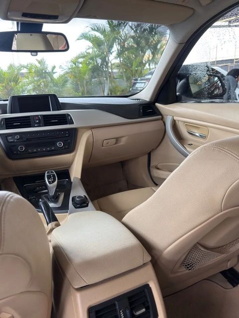 BMW 320i, vista do interior