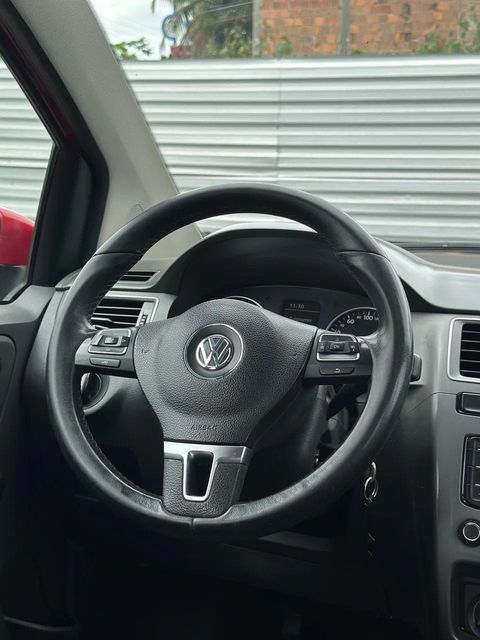 Volkswagen Fox, volante e quadro de instrumentos