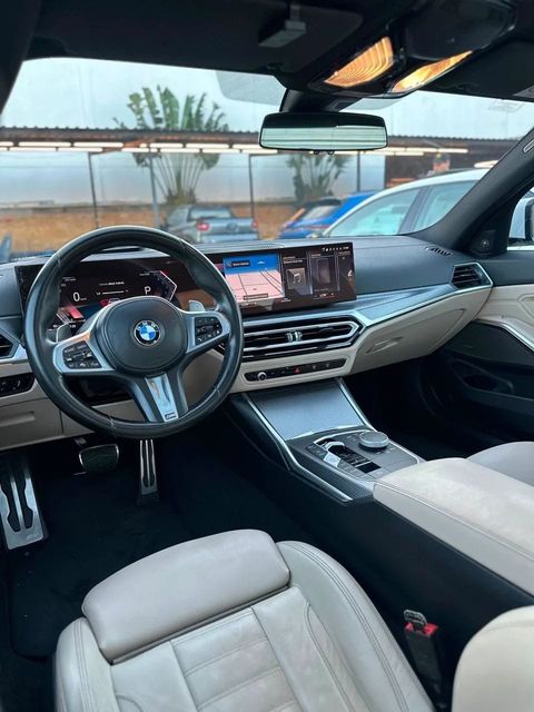 BMW 320i, painel e volante (foto 15 de 20)