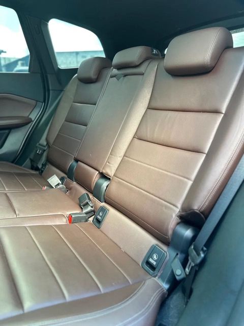 BMW X1, bancos traseiros