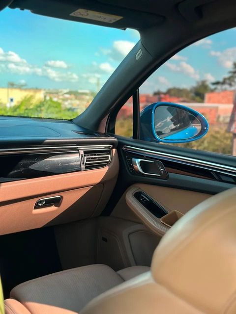 Porsche Macan, painel da porta