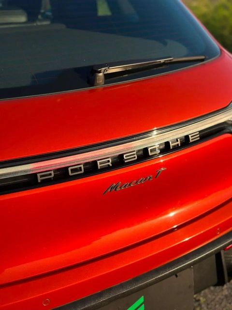 Porsche Macan, emblema (foto 19 de 20)