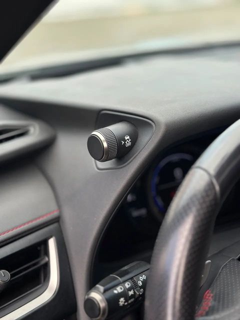 Lexus UX 250h, vista do interior (foto 13 de 20)